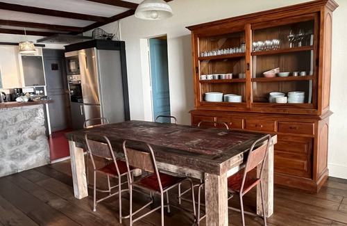 Etang Sale Les Bains House | Immerse in Ocean Views at La Case Chouchou Retreat