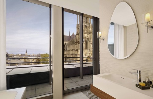 Reims City Centre Hotel | Relax at La Caserne Chanzy Hotel & Spa: Guest Rated 9.2