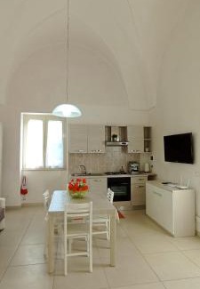 Andrano House | Child-Friendly Retreat at La Casetta 22: Guest Rated 9.8