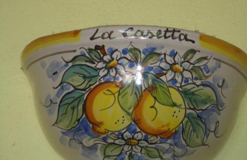 Milazzo Bed & Breakfast | Pet-Friendly La Casetta B&B with Breakfast & Family Amenities