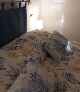 Montedomenico Apartment | Cozy La casetta dei pesciolini with Oceanfront Views