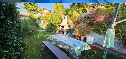 Laveno Cabin | Cozy Retreat at La Casetta di Anna - Pet Friendly & Family Ready
