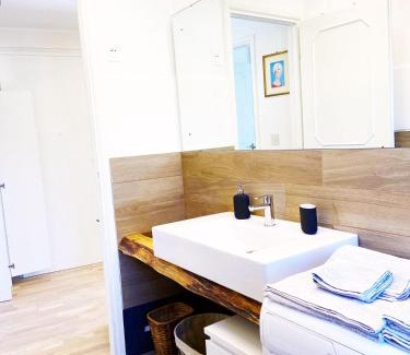 San Terenzo Apartment | Pet Friendly Retreat at La Casetta di Diletta - 9.4 Rating!