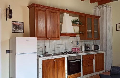 Raffa Apartment | Top-Rated La casetta di Elly: Family & Pet Friendly Retreat