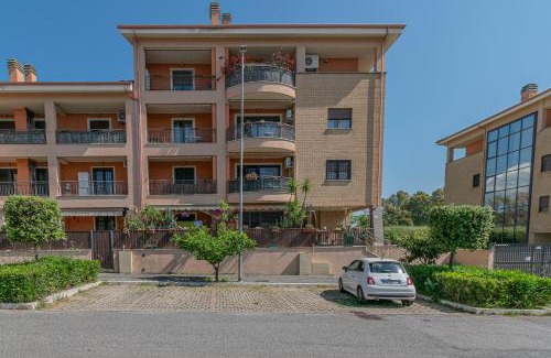 Palidoro Apartment | La Casetta di Palidoro: Pet-Friendly with Breakfast Included