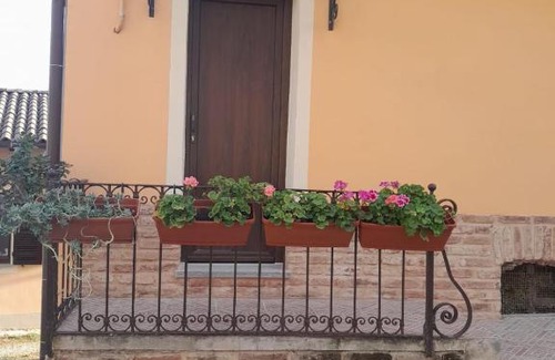 Treville House | Pet-Friendly Retreat: La Casetta di Treville, Rated 9.8