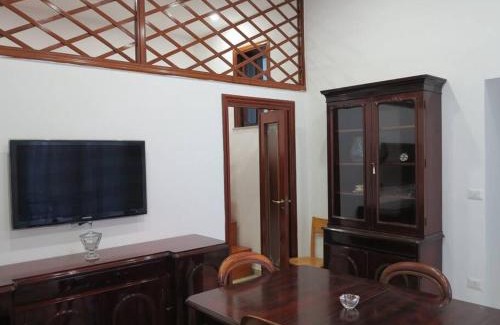 Montecalvario Apartment | Discover La Casetta di YO: Pet-Friendly Retreat with Top Reviews