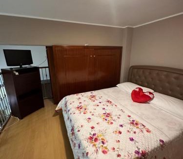 San Giorgio a Cremano Apartment | Pet-Friendly La Casetta Guest House with Breakfast Included
