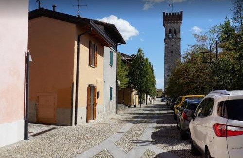 Lonato del Garda House | Pet-Friendly Retreat at La Casetta in Cittadella, Rated 9.5