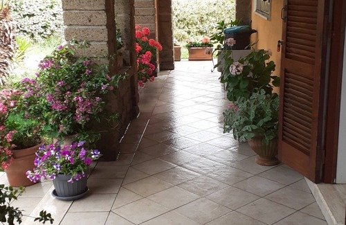 Lake Bracciano House | Relax at La Casetta di Samba with Ocean Views & Spa