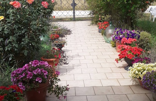 Lake Bracciano House | Relax at La Casetta di Samba with Ocean Views & Spa