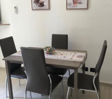 Zona LIII Tomba di Nerone Apartment | Kid-Friendly Retreat at La Casetta - Rated 9.3/10!
