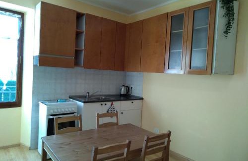 Santa Maria Maggiore Apartment | Guest Rated 10/10: Family-Friendly LA CASETTA Awaits You