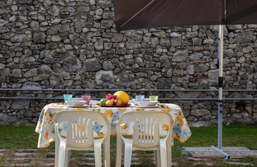 Azzano House | Oceanfront Escape at La Casetta - Rated 8.9 by Guests