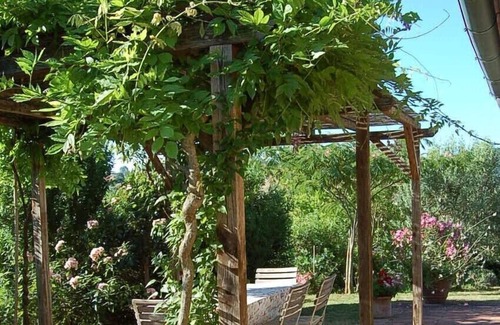 Casole d'Elsa House | Relaxing La Casetta: Countryside Retreat with Pool & Views