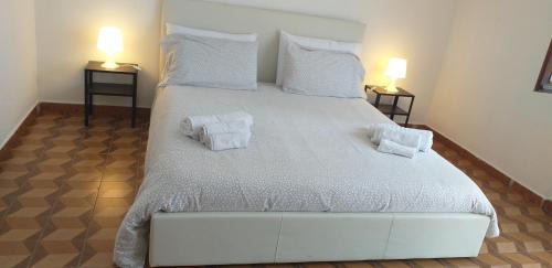 Locana House | Cozy Retreat: La Casetta in the Heart of the Park
