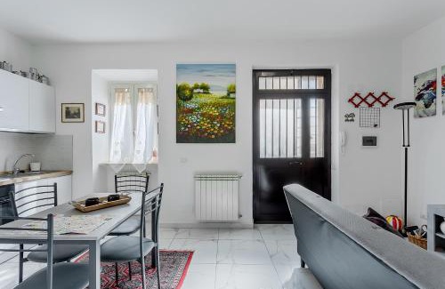 Zona LIII Tomba di Nerone Apartment | LA CASETTA NELLA MACCHIA di BENEDETTA