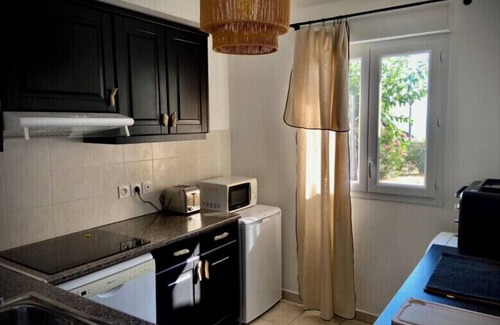 Prunete Villa | Relax at La Casetta Prunete: Oceanfront Villa Near Beach