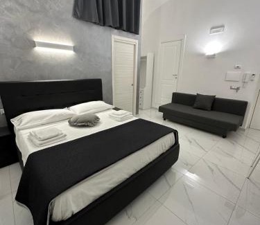 San Giorgio a Cremano Bed & Breakfast | Guest Rated: La Casetta Bed and Breakfast with Hot Tub