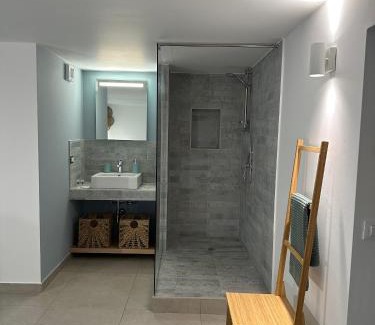 Brucoli House | Cozy La Casetta sul mare: Pet-Friendly Retreat by the Sea
