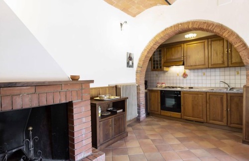Pieve a Maiano House | Relax at La Casina: Family-Friendly Getaway with Spa