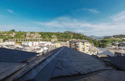 Luarca Apartment | Kid-Friendly Retreat at La Casina de la Peña - 9/10 Rated