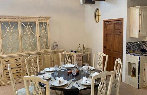 Mineral de Pozos House | Delightful La Casita Azul: Family-Friendly with Breakfast