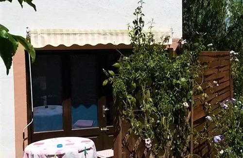 Manacor House | Cozy La Casita: Perfect Oceanfront Retreat for Two