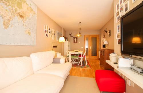 Tramacastilla de Tena Apartment | Discover La Casita del Pirineo: Family-Friendly Retreat