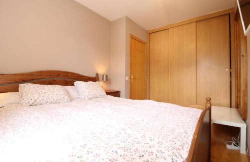 Tramacastilla de Tena Apartment | Discover La Casita del Pirineo: Family-Friendly Retreat
