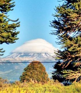 Junin de los Andes Ski Chalet | Top-Rated La Casita de Chocolate with Breakfast Included