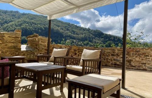 Espinoso de Compludo House | Top-Rated La Casita de Chocolate - Pet & Child Friendly Stay