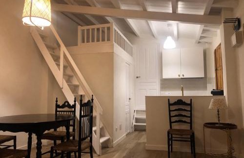 Aviles House | Experience La Casita de El Montán: Family-Friendly Retreat
