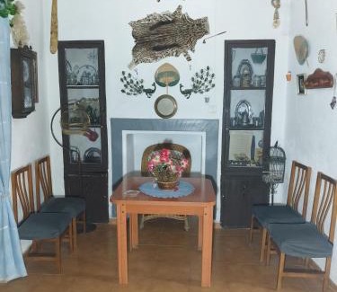 Illar House | Pet-Friendly Retreat at La Casita de la Vito - 8.8/10 Rated