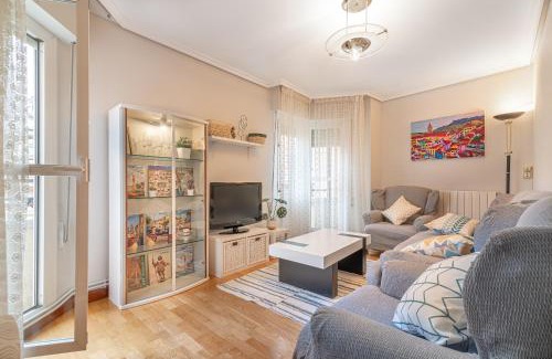 Cenicero Apartment | Discover La Casita de las Campanas - Family-Friendly Retreat