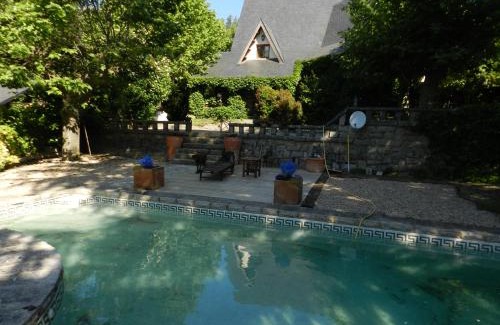 Navacerrada Ski Chalet | Unique Retreat Surrounded by Nature - Pet and Child Friendly