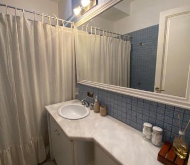 Chacabuco House | Cozy La Casita del Pasaje - Centrally Located Retreat