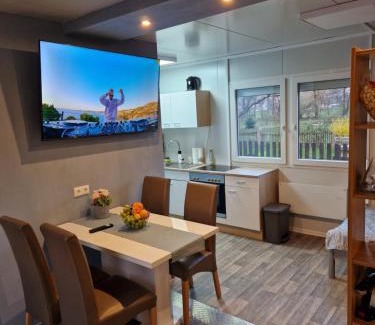 Bechtsrieth Apartment | Kid-Friendly Retreat at La Casita del Pueblo - Rated 8.4/10