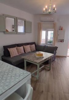 Quintanar de la Orden House | Pet-Friendly Retreat at La Casita El Carmen - 10/10 Rated!