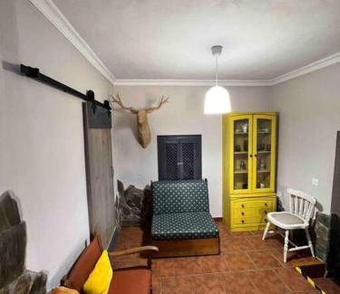 Ardales House | Pet-Friendly La Casita: Highly Rated Comfort Awaits