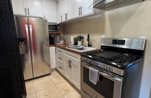 Mount Helix House | Pet-Friendly La Casita Guest House with Ocean View