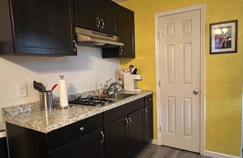 Holly House | Pet-Friendly Getaway at La Casita on East 7th Street