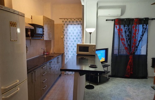 Campoamor Apartment | LA CASITA: Tranquil Retreat with Pet-Friendly Amenities