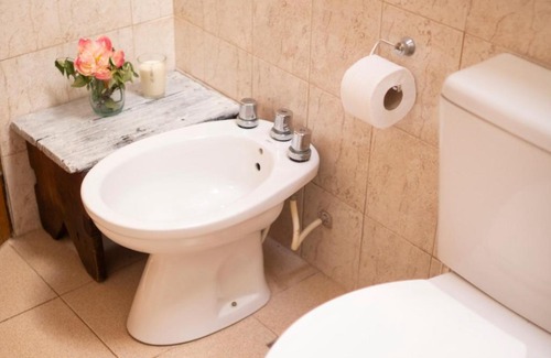 Colon House | Guest Rated: La Casita Uno y Dos with Family-Friendly Amenities