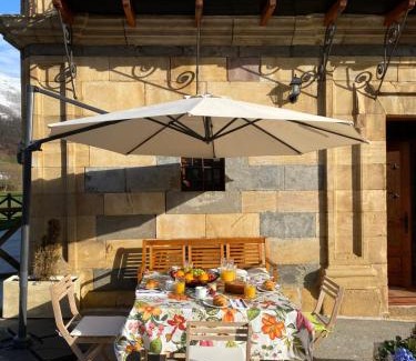Lombrana House | Experience La Casona de Lombraña: Pet-Friendly Retreat