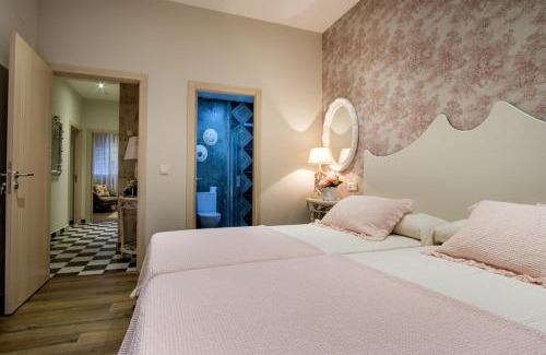 Arzua House | Discover La Casona de Nené: Rated 9.4, with Pool & Dining