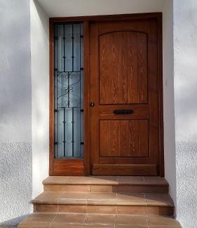Cardenete House | Explore Family-Friendly Comfort at La Casona de Roser