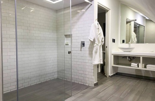 Downtown Queretaro Hotel | Discover The Andy Hotel: Exceptional Stay with Pool & Spa