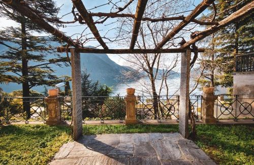 Castagnola Apartment | Scenic La Castignola: Lake View & Family-Friendly Garden