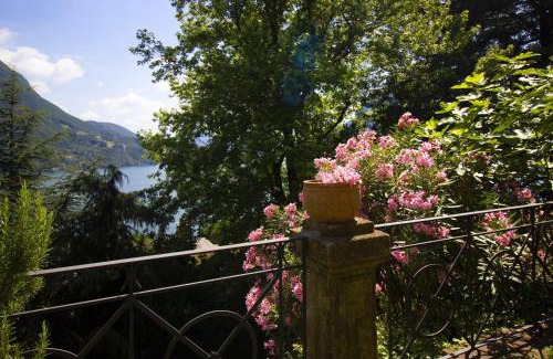 Castagnola Apartment | Scenic La Castignola: Lake View & Family-Friendly Garden